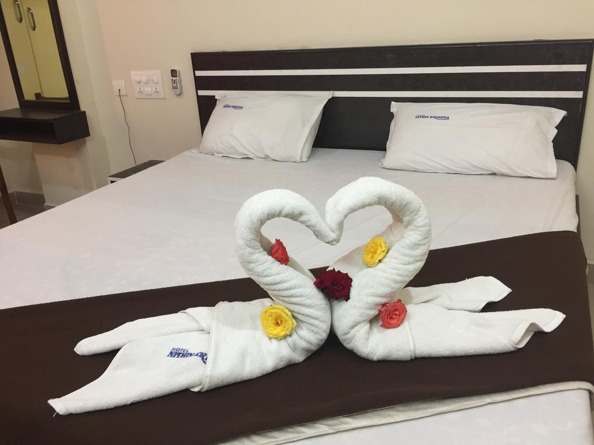 Hotel Nithin Krishna Tirupati Zewnętrze zdjęcie