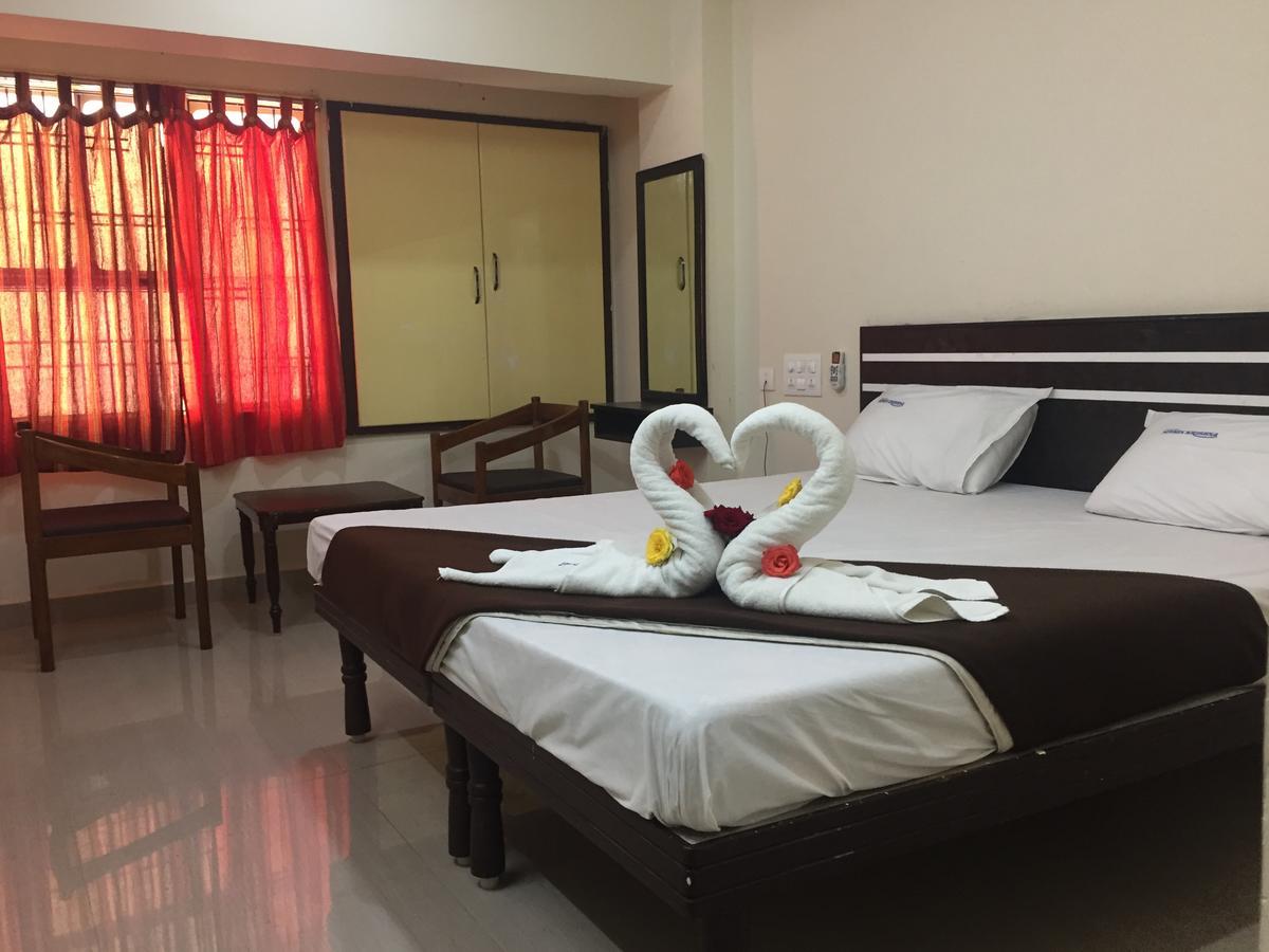 Hotel Nithin Krishna Tirupati Zewnętrze zdjęcie