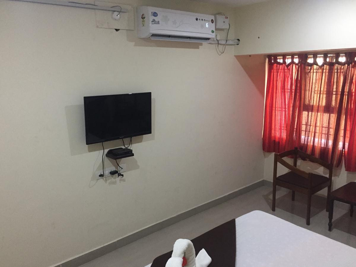 Hotel Nithin Krishna Tirupati Zewnętrze zdjęcie