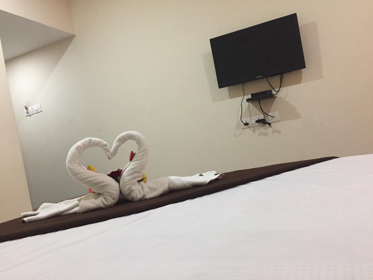 Hotel Nithin Krishna Tirupati Zewnętrze zdjęcie